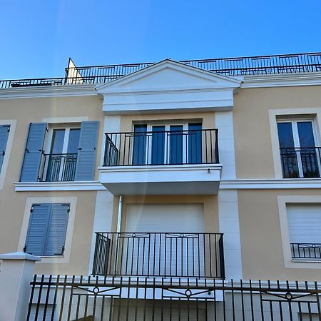 Elegant Appartement Minimaliste Entre Paris Et Disney Noisy-le-Grand Exteriör bild