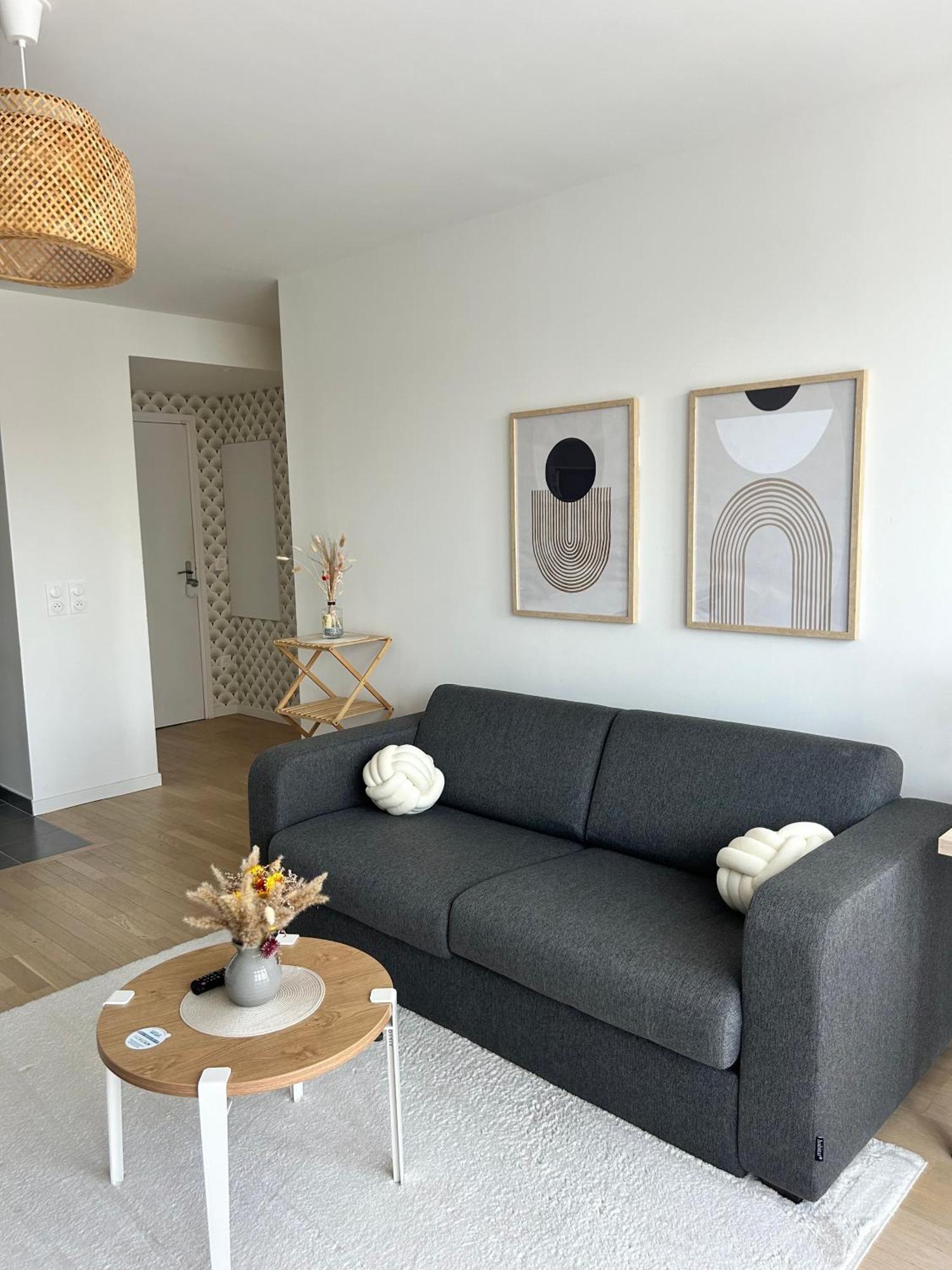 Elegant Appartement Minimaliste Entre Paris Et Disney Noisy-le-Grand Exteriör bild