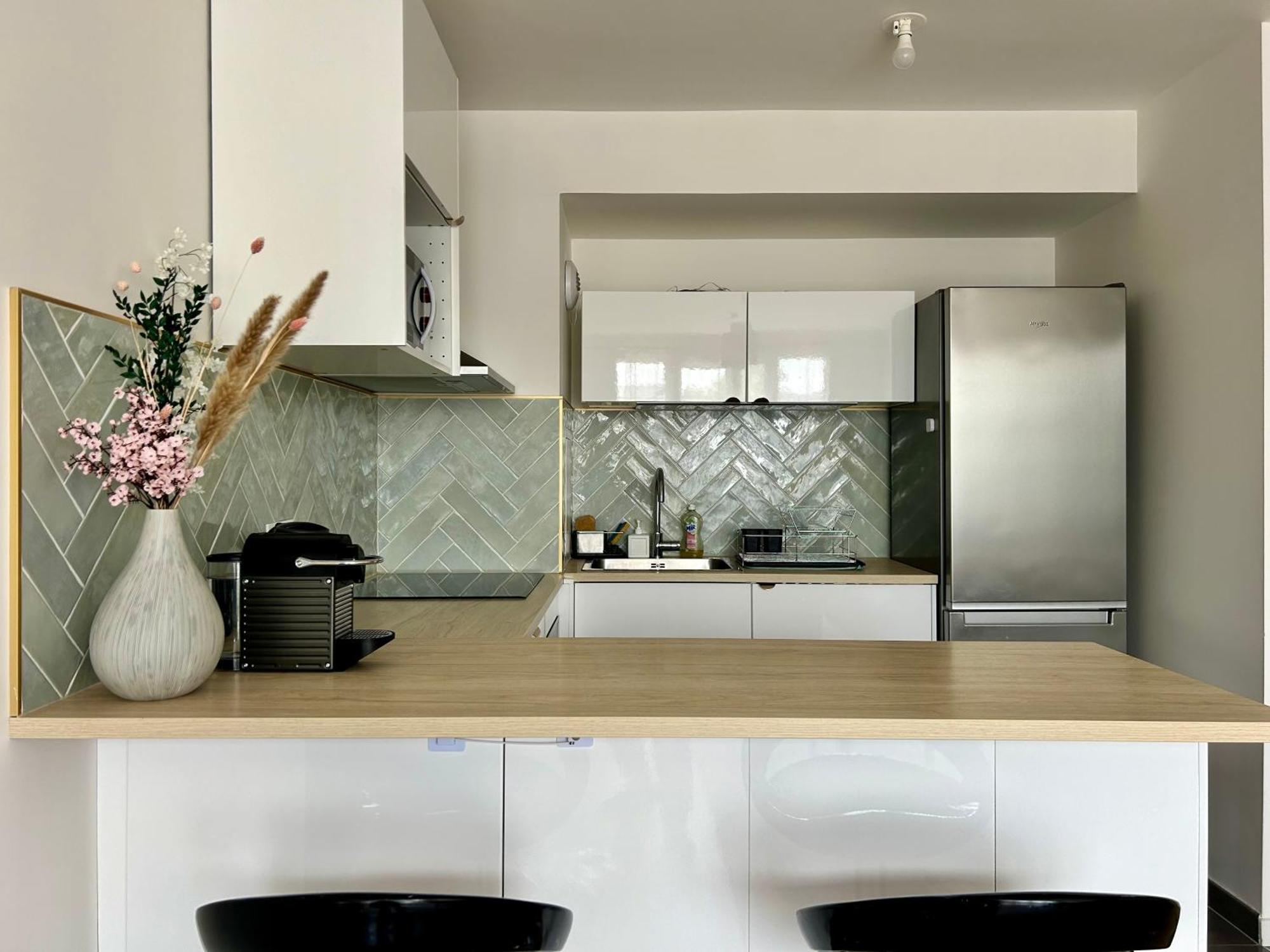 Elegant Appartement Minimaliste Entre Paris Et Disney Noisy-le-Grand Exteriör bild